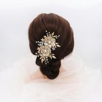 Handmade Jewelry Golden Flowers Retro Hair Comb Elegant Bridal Comb Comb Wholesale main image 3