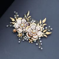 Handmade Jewelry Golden Flowers Retro Hair Comb Elegant Bridal Comb Comb Wholesale main image 5