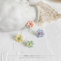Korean New Fashion Hollow Daisy Flower Earrings Nihaojewelry Wholesale main image 5