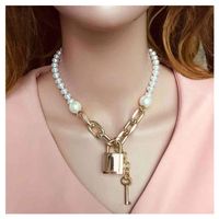 New Fashion Pearl Lock Necklace Pendant Simple Wild Clavicle Chain Necklace Wholesale main image 1