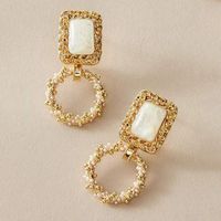 New Fashion Retro Palace Style Square Resin Earrings Geometric Round Inlaid Pearl Earrings sku image 1