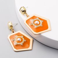 New Fashion Geometric Diamond-set Pearl Earrings Retro Alloy Dripping Earrings main image 3