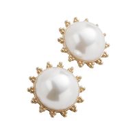 2020 Einfache Und Modische Runde Perlen Eingelegte Frauen Ohrringe Temperament Persönlichkeit Perlen Ohrringe Ohrringe Ohrringe Großhandel main image 4