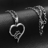 New Fashion Pet Dog Paw Hollow Love Footprints Necklace Wholesale main image 2
