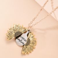 Retro Creative Necklace  Personality Hip-hop Openable Sunflower Pendant Necklace Nihaojewelry Wholesale main image 1