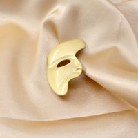 New  Personality Retro Forest Brooch Female  Simple Portrait Person Avatar Pin Mask Brooch  Nihaojewelry Wholesale sku image 1