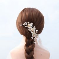 Fashion New Simple  Layered Flower Floral Comb Pearl Handmade Rhinestone Hair Comb Ancient Style Hanfu Accessories Bridal Jewelry main image 3