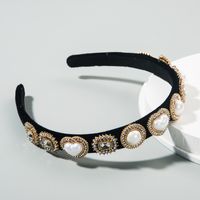 Korean Fashion New  High-grade Velvet Multi-layer Rhinestones Inlaid Pearl Headband Retro Pressure Hair Band Nihaojewelry Wholesale main image 4