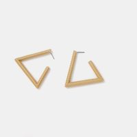 Neue Beliebte Europäische Und Amerikanische Schmuck Hohle Dreiecks Ohrringe Einfache Und Großzügige Ohrringe Qingdao Großhandel Source Factory sku image 1