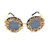 2020 Personal Isierte Mode Sonnenbrille Barock Retro Hohle Geschnitzte Kleine Fisch Sonnenbrille Blume Schmetterling Strand Brille main image 4