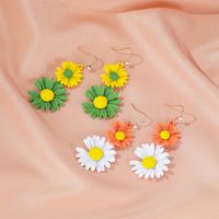 Korean Fashion  New Daisy Earrings Summer Two-color Daisy Earrings Temperament Long Flower Earrings main image 3