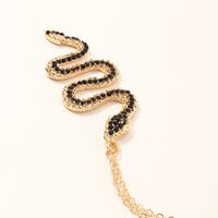 Accessoires Mode Serpent Pendentif Collier En Métal Diamant Pliage Serpent Bijoux En Gros Nihaojewelry sku image 1