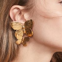 54126 Jujia Schmuck Europäische Und Amerikanische Bekannte Schmuck Metall Große Schmetterlings Flügel Übertriebene Große Ohrringe Ohrringe main image 1