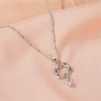 New Necklace Temperament Love Concentric Knot Necklace Heart Dependent Pendant Clavicle Chain Valentine's Day Gift Wholesale Nihaojewelry main image 3