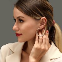 New Earrings Temperament Zircon C Earrings Cold Wind Minimalist Round Opening Earringswholesale Nihaojewelry main image 6