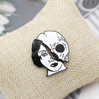 New Stylish Brooch Retro Punk Skull Series Sexy Goddess Oil Drop Brooch Denim Bag Accessories Wholesale Nihaojewelry main image 5