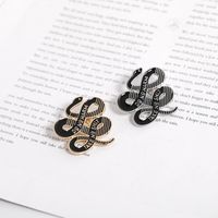 New Style Brooch European And American Creative Brooch Do No Harm Take No Hollow Python Denim Badge Wholesale Nihaojewelry main image 4