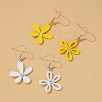 New Earrings About Asymmetric Hollow Flower Earrings Small Fresh Girl Feeling Five Petals Earrings Wholesale Nihaojewelry main image 3