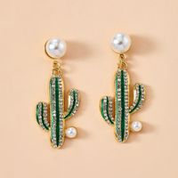 Fashion Personality Creative Alloy Diamond Inlaid Pearl Cactus Earrings Girl Heart Korean Earrings Wholesale Nihaojewelry sku image 3