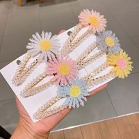 Korean Fashion Spring And Summer Small Daisy Hairpin Crystal Bb Clip Flower Rhinestone Edge Clip Mori Headdress main image 4