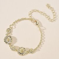 Personality Fashion Alloy Small Daisy Bracelet Creative Niche Design Cold Wind Bracelet Wholesale Nihaojewelry main image 1