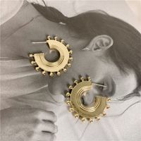 Sun Disc Exotic Bead Carving Earrings Designer Simple Metal Niche Earrings Wholesale Nihaojewelry main image 5