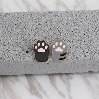 Explosion Brooch Cartoon Cute Cat Paw Clothing Accessories Wild Bag Brooch Accessories Hot Sale Wholesale Nihaojewelry main image 3