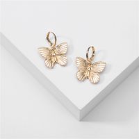 Mode Grand Nom Bijoux Métal Populaire Papillon Ailes Boucles D&#39;oreilles Boucles D&#39;oreilles Clips D&#39;oreille En Gros Nihaojewelry sku image 1