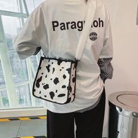 Fashion Students Creative Funny Personalized Cow Print Small Bag  Wholesale Nihaojewelry main image 5