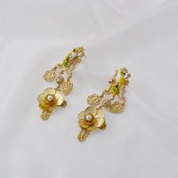 Retro Palace Style Flower Earrings Thin Long Earrings Colorful Bird Earrings Baroque Earrings Nihaojewelry Wholesale main image 5