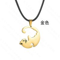 Simple Creative Embrace Love Cat Necklace Stainless Steel Round Card Couple Stitching Necklace Nihaojewelry Wholesale main image 4