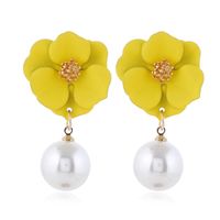 Fashion Flower Pearl Earrings Nihaojewelry Wholesale Simple Earrings For Women main image 3