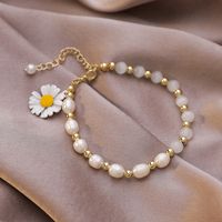 Mori Daisy Flower Bracelet Niche Design Pearl Opal Bracelet Hand Jewelry Wholesale Nihaojewelry main image 5
