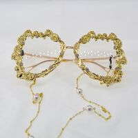 New Magazine Hipster Party Carved Exaggerated Sunglasses Starry Star Rhinestone Pearl Chain Sunglasses Wholesale Nihaojewelry sku image 3