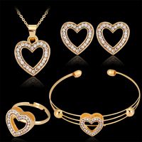 Fine Jewelry Quatre Pièces En Forme De Coeur Collier Boucle D&#39;oreille Bague Bracelet Ensemble En Gros main image 3