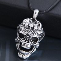 New Fashion Men Domineering Retro Skull Personality Necklace Wholesale Nihaojewelry sku image 1