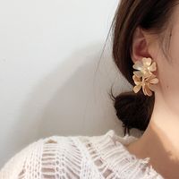 New Fashion Exaggerated Personality Golden Flower Earrings Multi-layer Large Petal Temperament Wild Earrings Wholesale Nihaojewelry main image 3