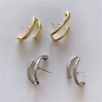 Europäische Und Amerikanische Instagram-stil Drei Dimensionale Geometrische Ohrringe Retro Gebogene Metall Mode Unregelmäßige Ohrringe Ohrringe Frauen main image 3