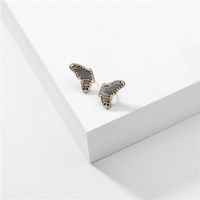 Qingdao Daiwei Europäischer Und Amerikanischer Außenhandels Schmuck Ins Wind Net Beliebte Schmetterlings Ohrringe Mit Gewickelten Flügeln Ohrringe Frauen Ohrringe main image 6