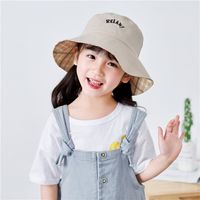 Baby Hüte Frühling Und Sommer Jungen Und Mädchen Tragen Auf Beiden Seiten Vielseitige Karierte Sonnen Hüte Im Koreanischen Stil Mit Gestickten Buchstaben Mode Fischer Hüte main image 3