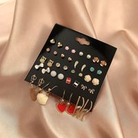 Korean Fashion Retro 1 Card 20 Pairs Of Pearl Dripping Alloy Peach Heart Geometric Earring Set Spot Wholesale Nihaojewelry main image 5