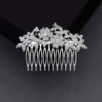 New Wedding Hair Accessories Simple Alloy Hair Comb Personality Butterfly Rhinestone Insert Comb Banquet Head Jewelry  Wholesale Nihaojewelry main image 3
