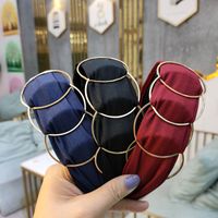 Korean Fashion High-end Metal Ring Wide-brimmed Headband Solid Color Fabric Fine Hairpin Fashion Pressure Headband Wholesale Nihaojewelry main image 6