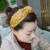 Korean Headband Fashion New High-end Pu Leather Nail Pearl Hair Hoop Simple Wide-edge Hair Headband Wholesale Nihaojewelry main image 3