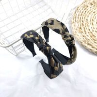 Korean Fashion New Fine-edged Exquisite Leopard Knotted Headband High-end Bowknot Pressure Headband Simple Hair Accessories Ladies Wholesale Nihaojewelry main image 2