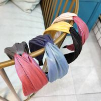 Korean Fashion New Hit Color Cross Hairband Solid Color High-end Bright Silk Fabric Hairpin Fashion Headband Wholesale Nihaojewelry main image 1