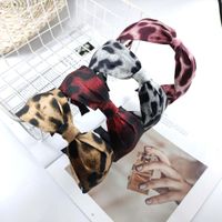 Korean Fashion New Fabric Leopard Bow Headband High-end Exquisite Toothed Hairpin Fashion Simple Hair Accessories Headband Wholesale Nihaojewelry main image 5