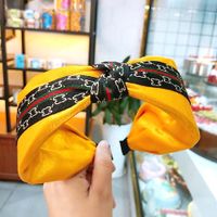 Korean Fashion Wide-brimmed Gold Wire Forged Knotted Headband Solid Color Fabric Twisted Hairpin High-end Boutique Adult Hair Accessories Ladies Wholesale Nihaojewelry sku image 1