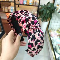 Best Selling Retro Leopard Knotted Headband High-grade Gold Velvet Printed Hairpin Simple Wide-brimmed Hair Headband  Wholesale Nihaojewelry sku image 1