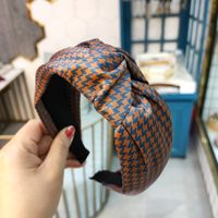 Korean Fashion The New Wide-brimmed Simple Knotted Headband Retro Houndstooth Headband Hair Accessories Wholeasale Nihaojewelry sku image 5